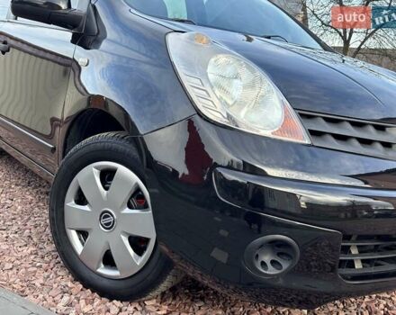 Черный Ниссан Ноут, объемом двигателя 1.6 л и пробегом 200 тыс. км за 6150 $, фото 31 на Automoto.ua