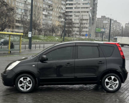 Черный Ниссан Ноут, объемом двигателя 1.6 л и пробегом 176 тыс. км за 5600 $, фото 1 на Automoto.ua