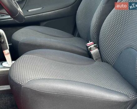 Чорний Ніссан Ноут, об'ємом двигуна 1.6 л та пробігом 200 тис. км за 6150 $, фото 84 на Automoto.ua