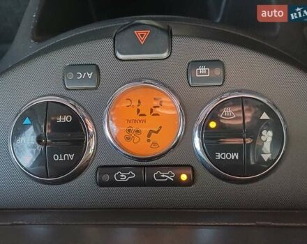 Черный Ниссан Ноут, объемом двигателя 1.6 л и пробегом 221 тыс. км за 5400 $, фото 12 на Automoto.ua