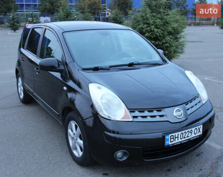 Чорний Ніссан Ноут, об'ємом двигуна 1.4 л та пробігом 190 тис. км за 4500 $, фото 2 на Automoto.ua