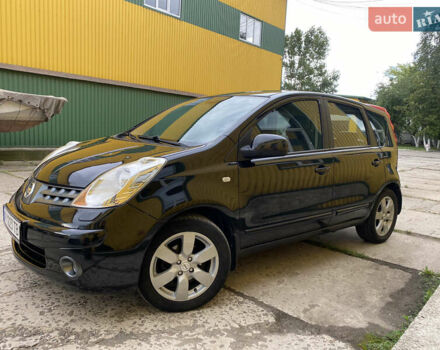 Черный Ниссан Ноут, объемом двигателя 1.6 л и пробегом 208 тыс. км за 5200 $, фото 2 на Automoto.ua