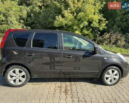 Черный Ниссан Ноут, объемом двигателя 1.6 л и пробегом 212 тыс. км за 5999 $, фото 3 на Automoto.ua