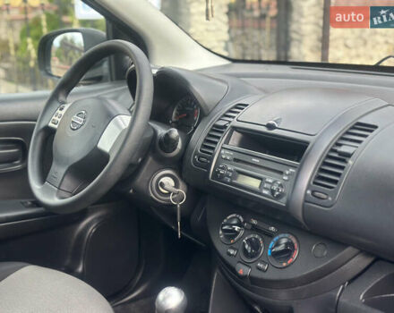 Чорний Ніссан Ноут, об'ємом двигуна 1.4 л та пробігом 209 тис. км за 5700 $, фото 23 на Automoto.ua