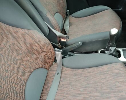 Ніссан Ноут 2009 у Шепетовке на Automoto.ua Чорний Ніссан Ноут, об'ємом двигуна 1.5 л та пробігом 287 тис. км за 5600 $, фото 6 на Automoto.ua