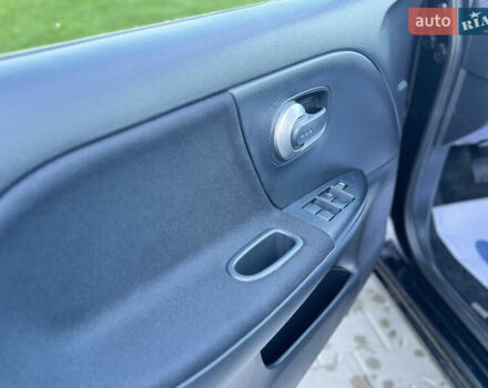 Черный Ниссан Ноут, объемом двигателя 1.39 л и пробегом 210 тыс. км за 6499 $, фото 21 на Automoto.ua