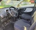 Черный Ниссан Ноут, объемом двигателя 1.6 л и пробегом 164 тыс. км за 6000 $, фото 2 на Automoto.ua