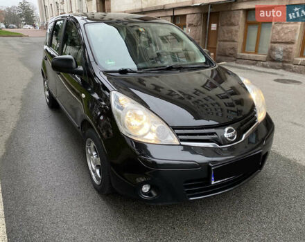 Черный Ниссан Ноут, объемом двигателя 1.4 л и пробегом 203 тыс. км за 5750 $, фото 2 на Automoto.ua