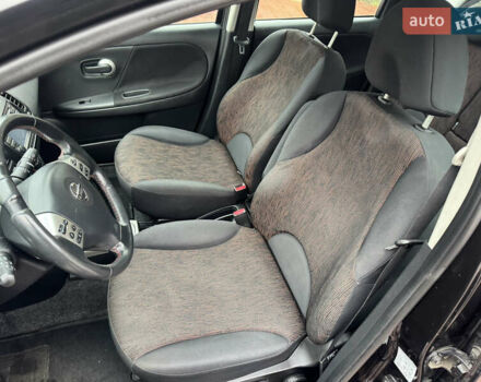 Черный Ниссан Ноут, объемом двигателя 1.6 л и пробегом 237 тыс. км за 7700 $, фото 11 на Automoto.ua