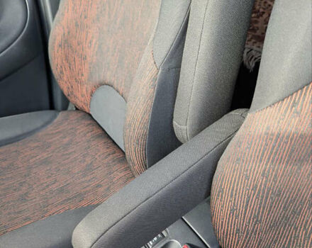 Черный Ниссан Ноут, объемом двигателя 1.39 л и пробегом 130 тыс. км за 6300 $, фото 6 на Automoto.ua