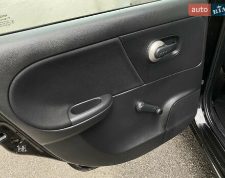 Черный Ниссан Ноут, объемом двигателя 1.4 л и пробегом 203 тыс. км за 5750 $, фото 14 на Automoto.ua