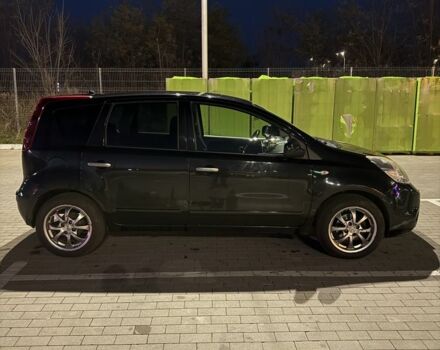 Черный Ниссан Ноут, объемом двигателя 1.6 л и пробегом 165 тыс. км за 8000 $, фото 6 на Automoto.ua