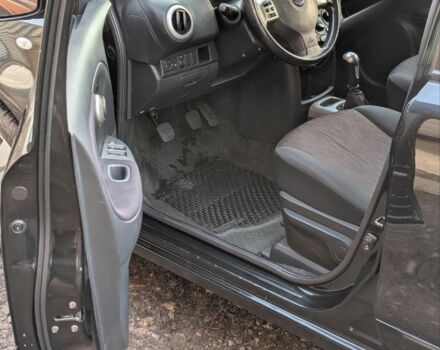 Чорний Ніссан Ноут, об'ємом двигуна 1.4 л та пробігом 127 тис. км за 6614 $, фото 3 на Automoto.ua