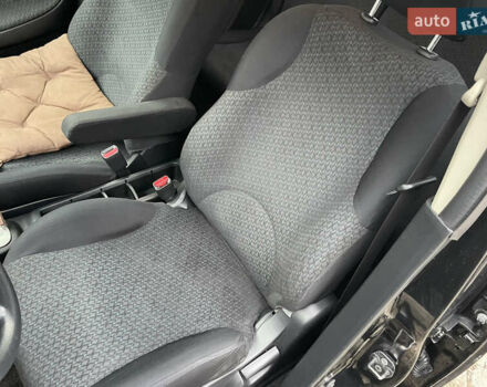 Черный Ниссан Ноут, объемом двигателя 1.5 л и пробегом 80 тыс. км за 7500 $, фото 22 на Automoto.ua