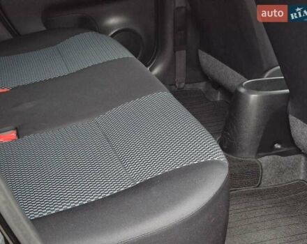 Черный Ниссан Ноут, объемом двигателя 1.2 л и пробегом 65 тыс. км за 8900 $, фото 39 на Automoto.ua