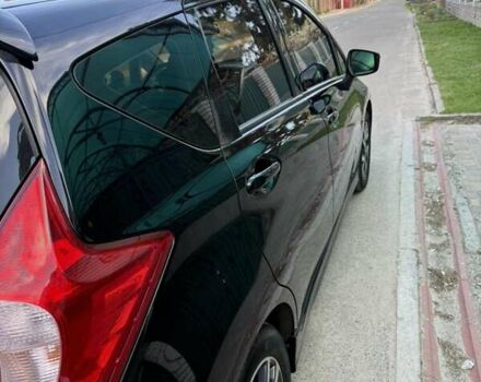 Черный Ниссан Ноут, объемом двигателя 1.6 л и пробегом 95 тыс. км за 9200 $, фото 2 на Automoto.ua