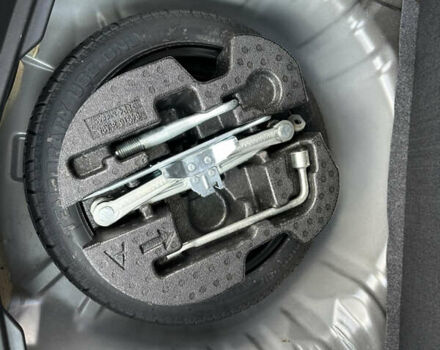 Чорний Ніссан Ноут, об'ємом двигуна 1.2 л та пробігом 89 тис. км за 10100 $, фото 25 на Automoto.ua