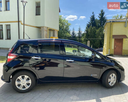 Ниссан Ноут 2017 в Львове на Automoto.ua Черный Ниссан Ноут, объемом двигателя 1.2 л и пробегом 42 тыс. км за 11999 $, фото 6 на Automoto.ua