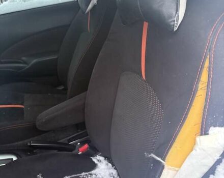 Черный Ниссан Ноут, объемом двигателя 1.6 л и пробегом 140 тыс. км за 3000 $, фото 4 на Automoto.ua