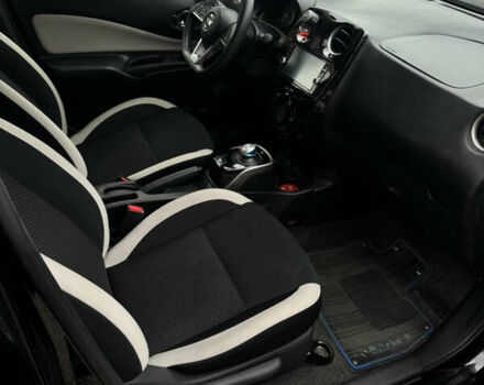 Чорний Ніссан Ноут, об'ємом двигуна 1.2 л та пробігом 57 тис. км за 12200 $, фото 12 на Automoto.ua