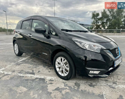 Чорний Ніссан Ноут, об'ємом двигуна 1.2 л та пробігом 37 тис. км за 13000 $, фото 1 на Automoto.ua