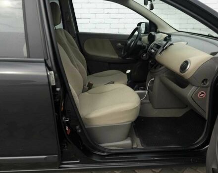 Чорний Ніссан Ноут, об'ємом двигуна 1.6 л та пробігом 315 тис. км за 4700 $, фото 7 на Automoto.ua