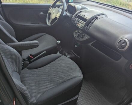 Чорний Ніссан Ноут, об'ємом двигуна 1.4 л та пробігом 253 тис. км за 4900 $, фото 6 на Automoto.ua