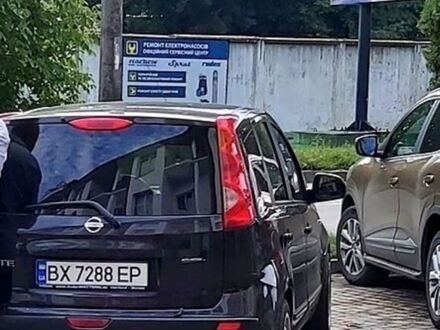 Черный Ниссан Ноут, объемом двигателя 1.4 л и пробегом 165 тыс. км за 5000 $, фото 1 на Automoto.ua