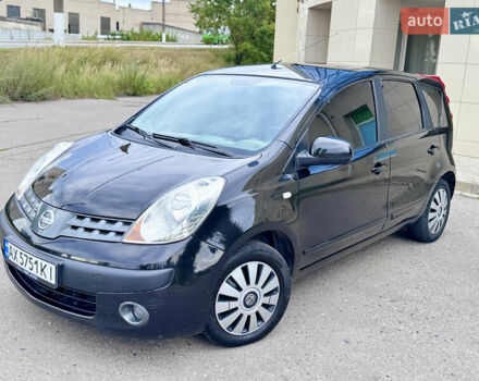 Черный Ниссан Ноут, объемом двигателя 1.39 л и пробегом 172 тыс. км за 5000 $, фото 1 на Automoto.ua