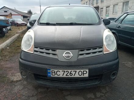 Черный Ниссан Ноут, объемом двигателя 1.5 л и пробегом 150 тыс. км за 4700 $, фото 1 на Automoto.ua