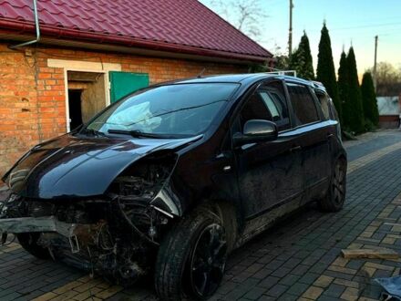 Чорний Ніссан Ноут, об'ємом двигуна 1.6 л та пробігом 148 тис. км за 2500 $, фото 1 на Automoto.ua