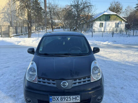 Черный Ниссан Ноут, объемом двигателя 1.6 л и пробегом 268 тыс. км за 5300 $, фото 1 на Automoto.ua