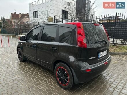 Чорний Ніссан Ноут, об'ємом двигуна 1.6 л та пробігом 193 тис. км за 5200 $, фото 1 на Automoto.ua