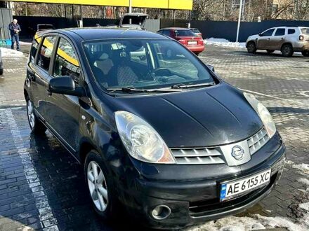 Черный Ниссан Ноут, объемом двигателя 1.6 л и пробегом 160 тыс. км за 7300 $, фото 1 на Automoto.ua