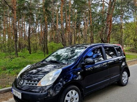 Черный Ниссан Ноут, объемом двигателя 1.4 л и пробегом 198 тыс. км за 4000 $, фото 1 на Automoto.ua