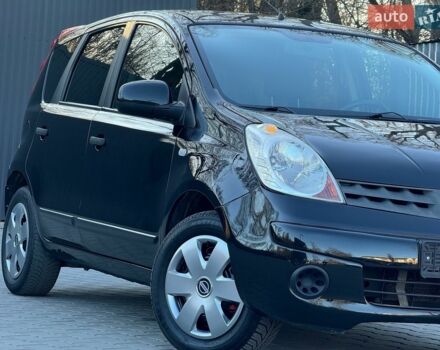 Черный Ниссан Ноут, объемом двигателя 1.6 л и пробегом 200 тыс. км за 5500 $, фото 1 на Automoto.ua