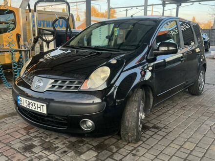 Чорний Ніссан Ноут, об'ємом двигуна 1.6 л та пробігом 300 тис. км за 4800 $, фото 1 на Automoto.ua