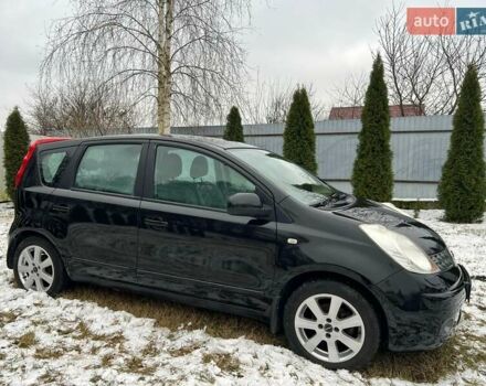 Черный Ниссан Ноут, объемом двигателя 1.6 л и пробегом 143 тыс. км за 6499 $, фото 1 на Automoto.ua