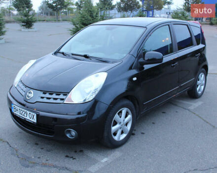 Чорний Ніссан Ноут, об'ємом двигуна 1.4 л та пробігом 190 тис. км за 4500 $, фото 1 на Automoto.ua