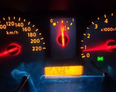 Чорний Ніссан Ноут, об'ємом двигуна 1.6 л та пробігом 214 тис. км за 5750 $, фото 1 на Automoto.ua