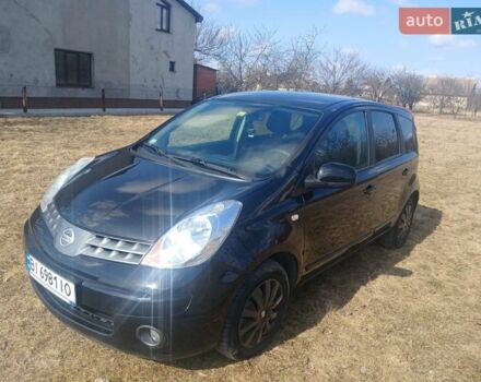 Черный Ниссан Ноут, объемом двигателя 1.6 л и пробегом 180 тыс. км за 5850 $, фото 1 на Automoto.ua