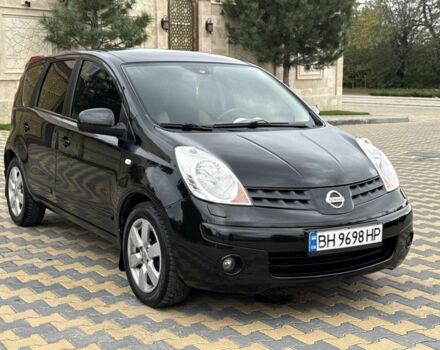 Черный Ниссан Ноут, объемом двигателя 1.6 л и пробегом 185 тыс. км за 6499 $, фото 1 на Automoto.ua