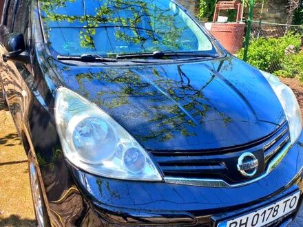 Чорний Ніссан Ноут, об'ємом двигуна 1.6 л та пробігом 139 тис. км за 6500 $, фото 1 на Automoto.ua