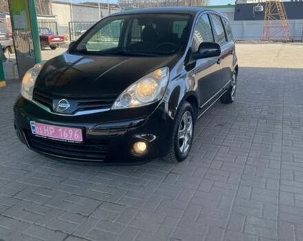 Черный Ниссан Ноут, объемом двигателя 1.4 л и пробегом 240 тыс. км за 5600 $, фото 1 на Automoto.ua