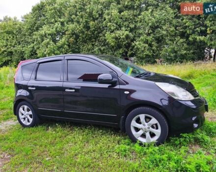 Чорний Ніссан Ноут, об'ємом двигуна 1.6 л та пробігом 138 тис. км за 7800 $, фото 1 на Automoto.ua