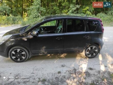 Ніссан Ноут 2013 у Шумськ на Automoto.ua Чорний Ніссан Ноут, об'ємом двигуна 1.5 л та пробігом 260 тис. км за 6300 $, фото 1 на Automoto.ua