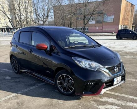 Черный Ниссан Ноут, объемом двигателя 1.2 л и пробегом 63 тыс. км за 14500 $, фото 1 на Automoto.ua