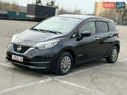 Чорний Ніссан Ноут, об'ємом двигуна 1.2 л та пробігом 39 тис. км за 10950 $, фото 1 на Automoto.ua
