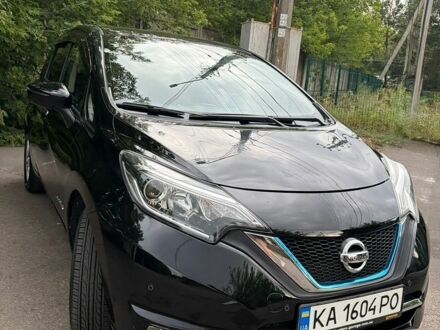 Черный Ниссан Ноут, объемом двигателя 1.2 л и пробегом 45 тыс. км за 13000 $, фото 1 на Automoto.ua