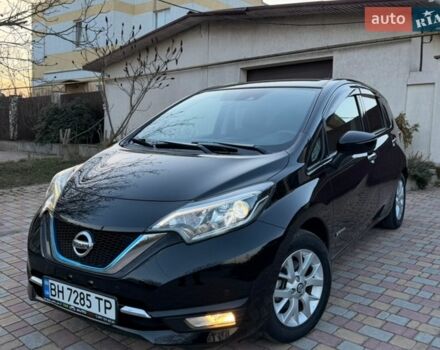 Чорний Ніссан Ноут, об'ємом двигуна 1.2 л та пробігом 104 тис. км за 11700 $, фото 1 на Automoto.ua
